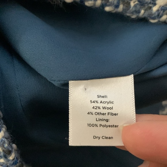 TALBOTS Tweed Blazer Jacket Button Front Long Sleeve Wool Blend size 6p - Picture 6 of 7